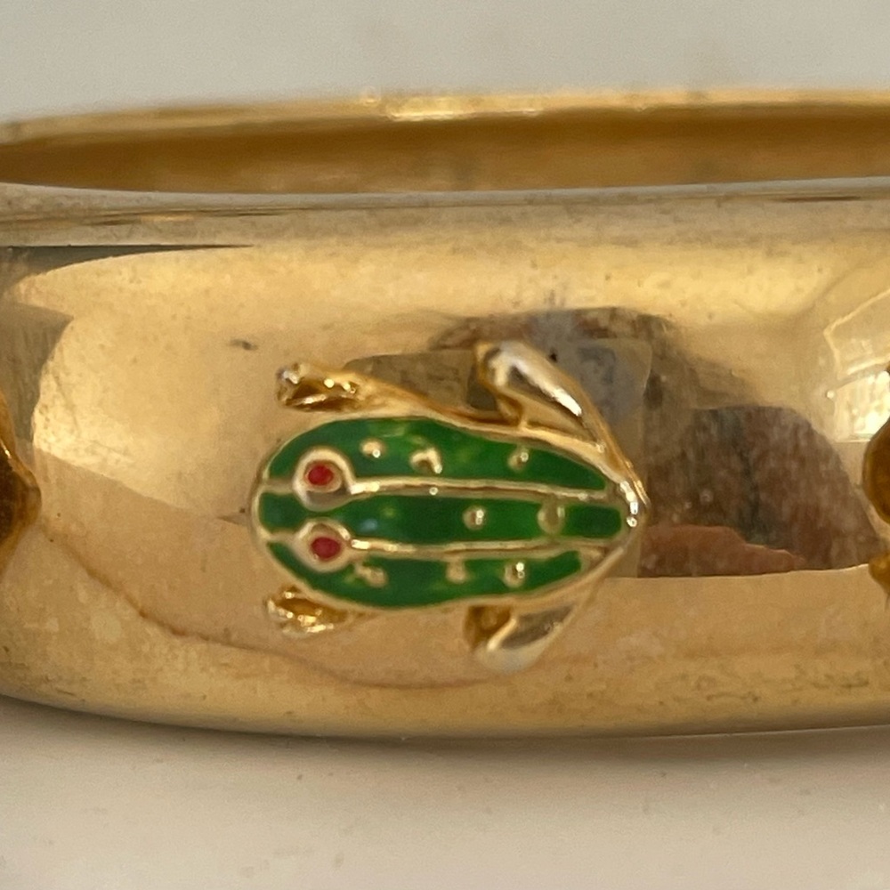 Frog Gold Tone Bracelet with Painted Frogs NEW - Picture 11 of 13